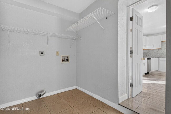 Building Photo - 442 Ameca Ave
