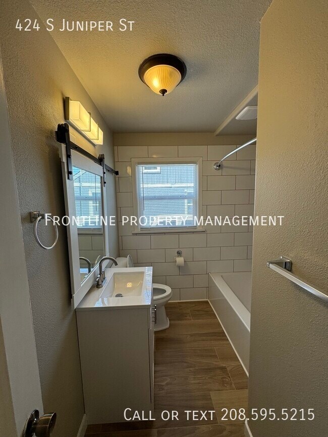 Building Photo - 424 S Juniper St