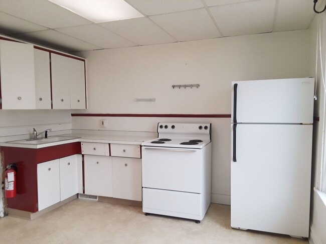Building Photo - 732 N 23rd Ave W