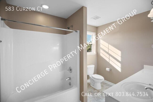 Building Photo - 583 Curzon Court