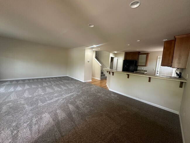 Building Photo - New carpet installed in summer