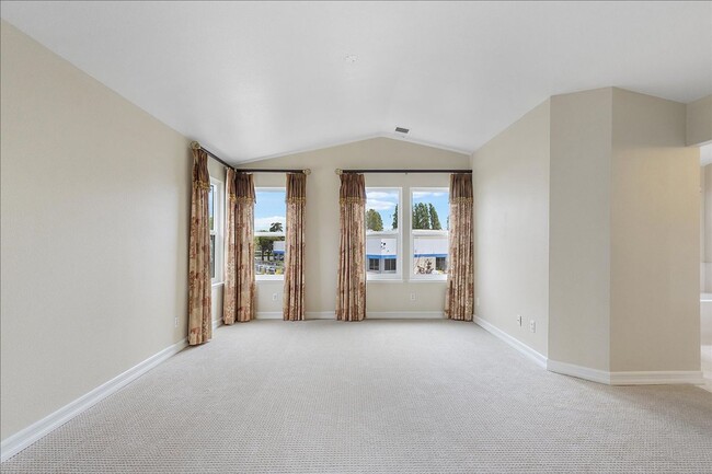 Building Photo - 3 Cerruti Ct