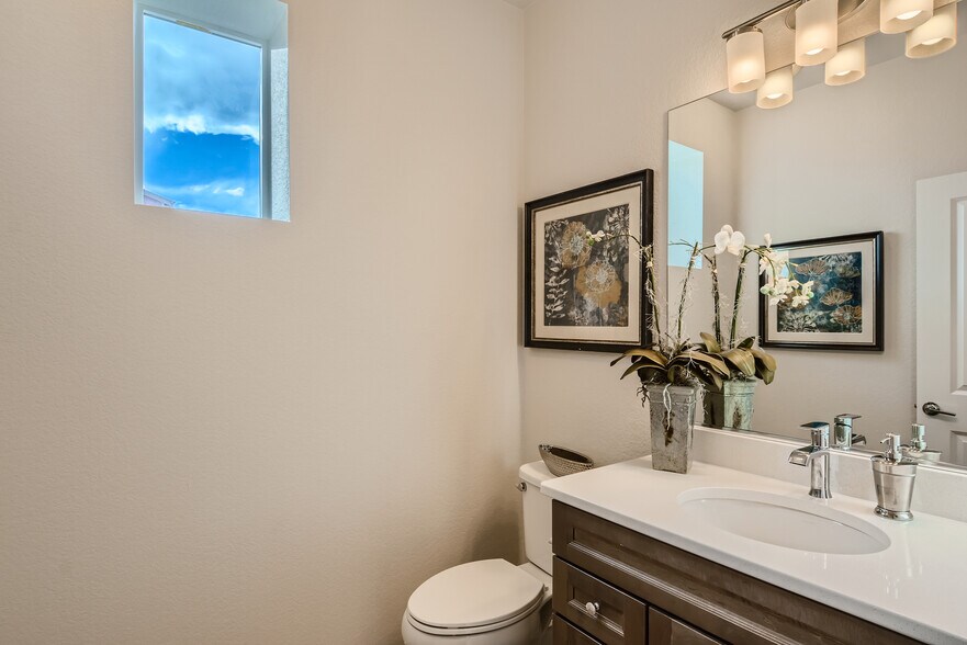 Building Photo - 6703 Lily Mountain Ln