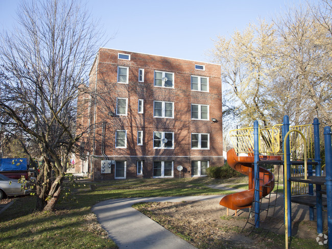 1348 12th St - Legacy Park Apartments