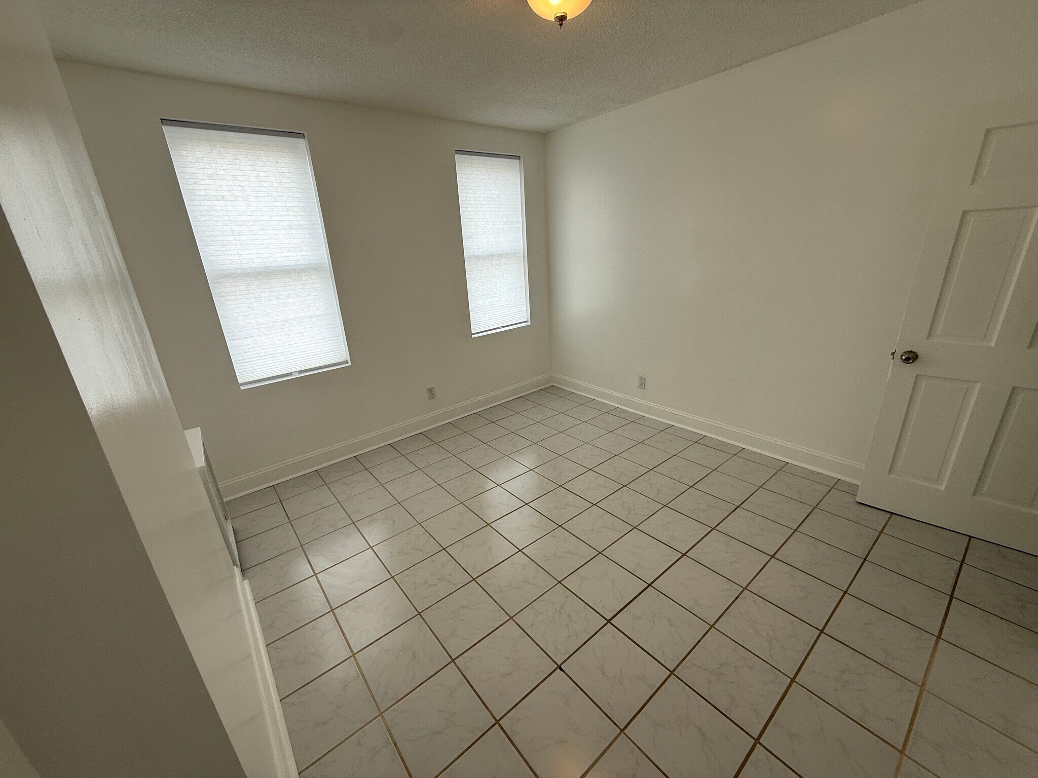 Building Photo - 1115 11th St