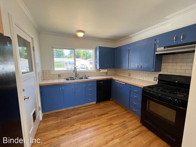 Building Photo - 3 br, 2 bath House - 4170 Cedar St