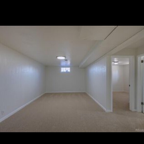 Building Photo - 10454 Grant Dr