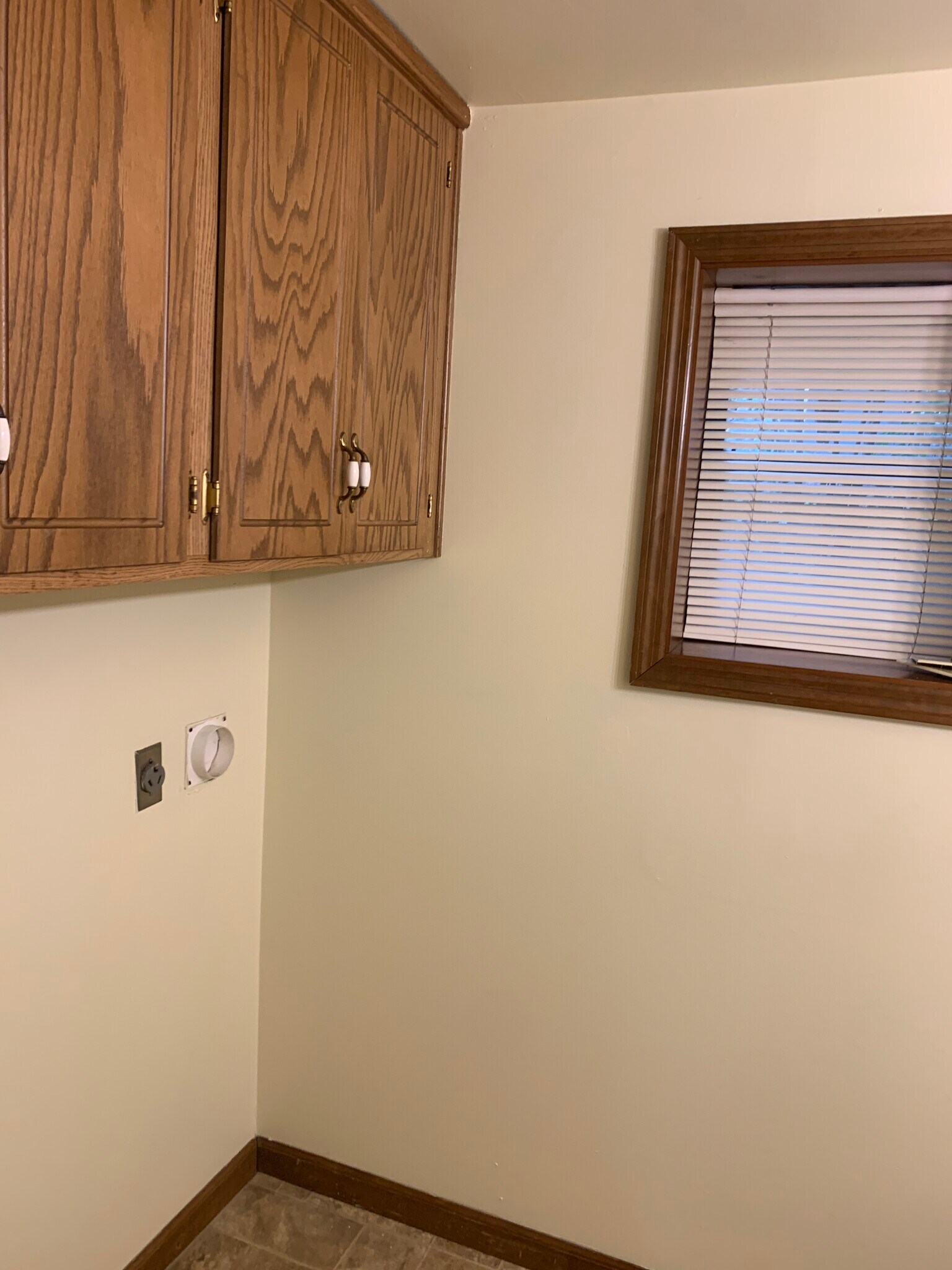 Laundry room/half bath - 820 N Jackson St