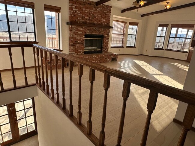 Building Photo - Bear Valley 3+4 with over 4 acres! MUST SEE!