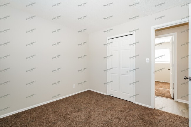 Building Photo - 4906 Refugee Rd