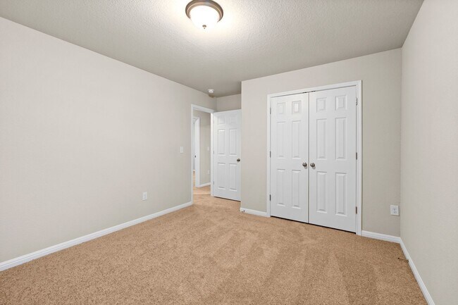 Building Photo - 1156 Autumn Heather Dr