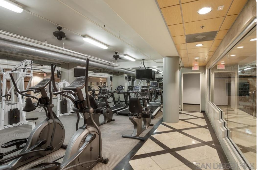 Building Photo - 1551 4th Ave