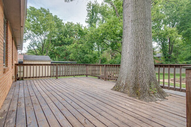 Building Photo - 4736 Danby Dr