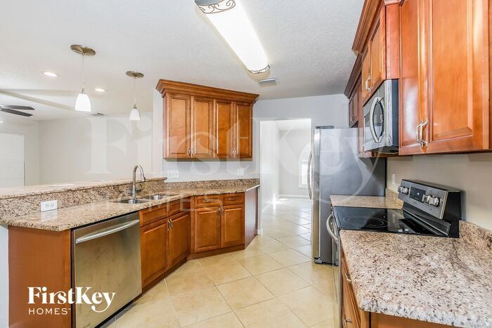 Building Photo - 1348 Ashboro Cir SE