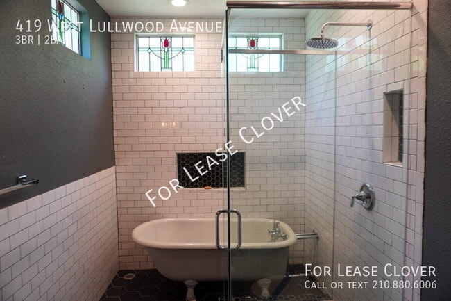 Building Photo - 419 W Lullwood Ave