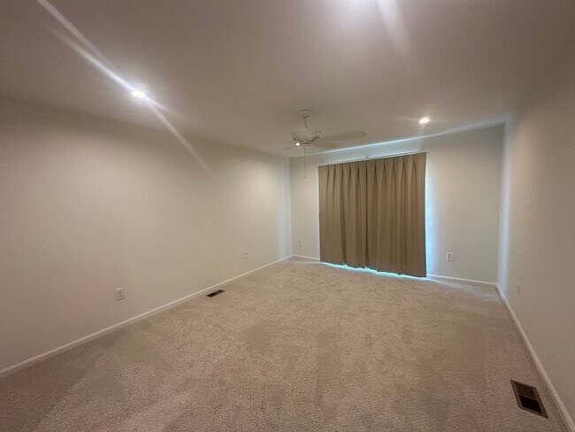 Building Photo - 500 Villa Dunes Dr
