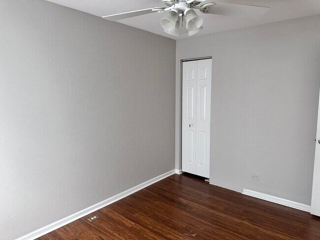 Building Photo - 2856 Evergreen Ln