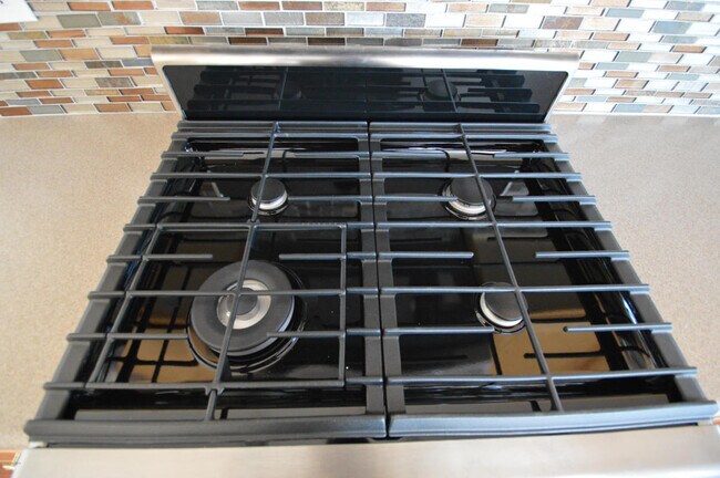 Building Photo - COMING SOON!! 5 bed 3 bath, 3000 + SFT with pool in Carino Estates, Chandler