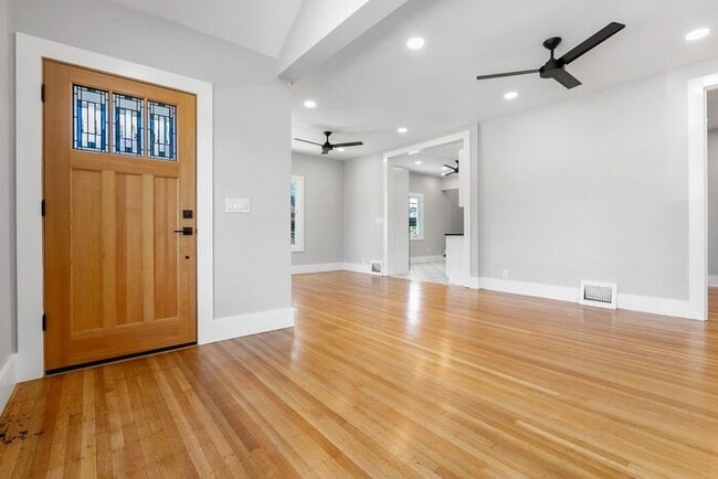 Building Photo - Stunningly Remodeled 1905 Beauty w/ AIR CO...