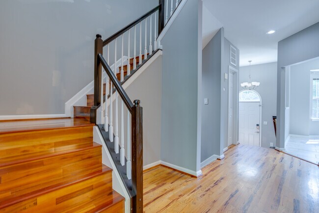 Building Photo - 13032 Limestone Ct