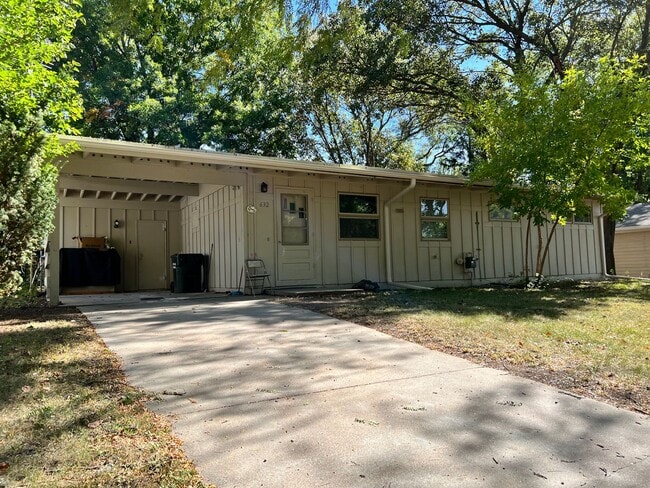 Primary Photo - Spacious 3-Bedroom 1-Bath First-Floor Unit...