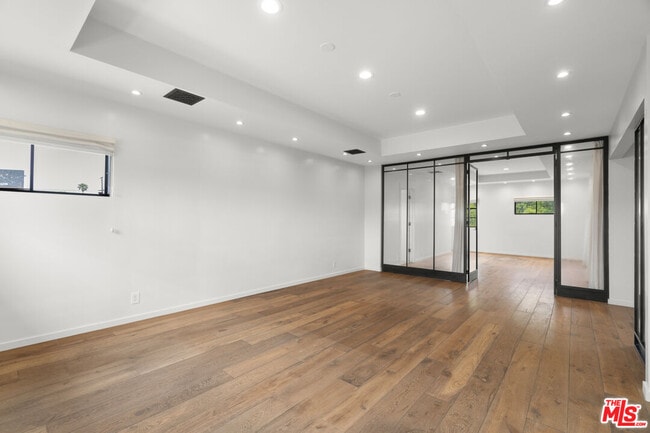 Building Photo - 2016 Lincoln Blvd