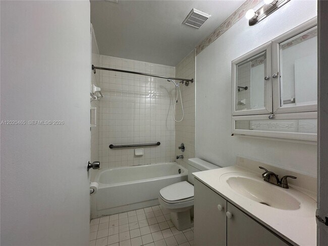 Building Photo - 7420 W 20th Ave