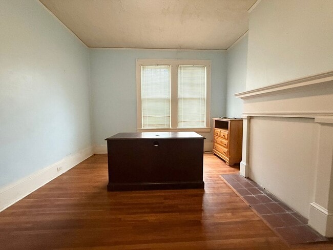 Building Photo - Large Home Available in Wadesboro