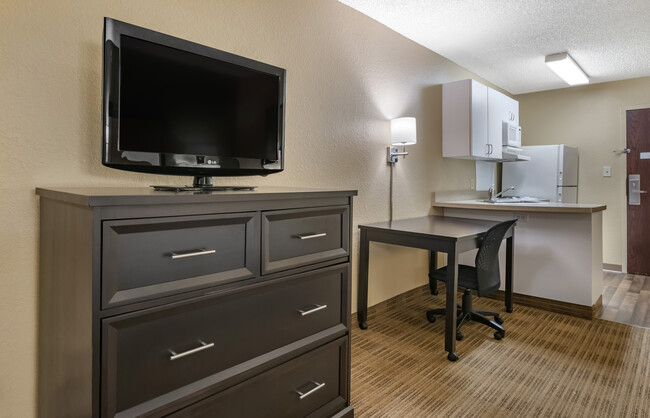 Building Photo - Furnished Studio-Orlando - Universal Studi...