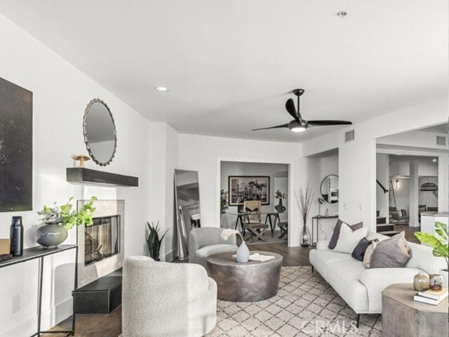 Building Photo - 6422 Weidlake Dr