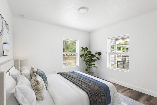 Building Photo - MULBERRY HOME FOR RENT!