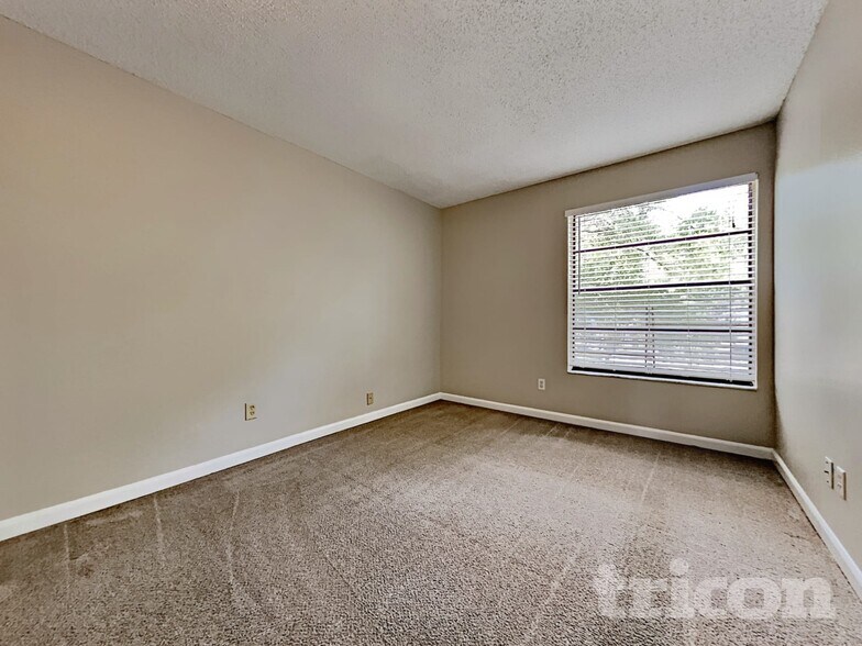 Building Photo - 5008 Dollarway Ct