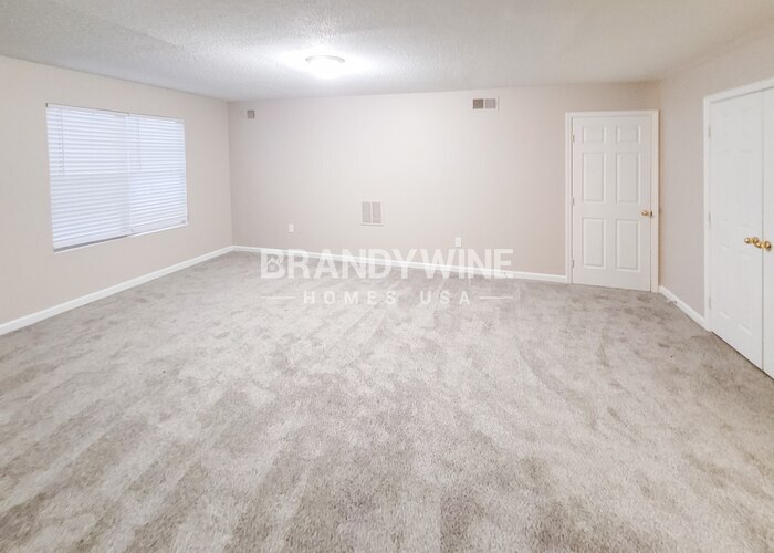 Building Photo - 3962 Sunset Lake Cove