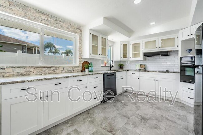 Building Photo - 13806 San Juan Ave