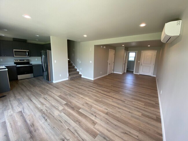 Building Photo - 1418 Nooksack Rd