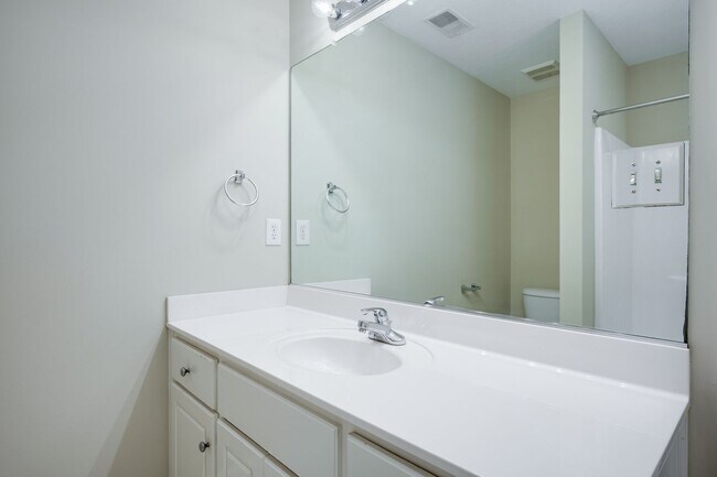 Building Photo - 434 Keeling Ln