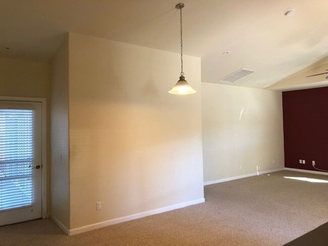 Building Photo - Available on March 9, 2026 a 3 bedroom, 3 bathroom House with garage