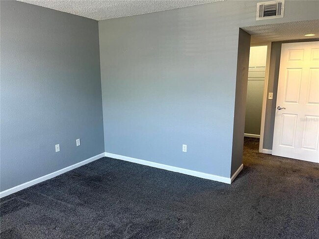 Building Photo - 2500 Winding Creek Blvd