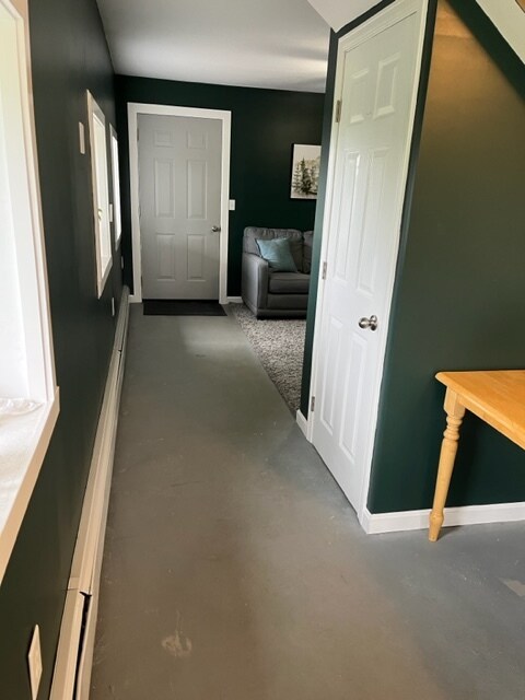 Building Photo - 14 Maplewood Rd