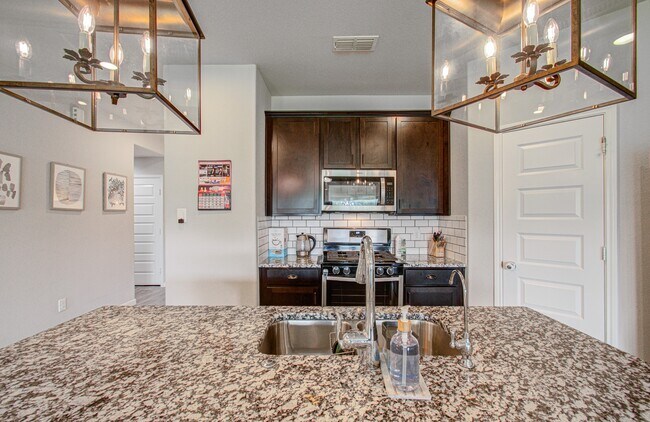 Building Photo - 3742 Canyon Shore Ln