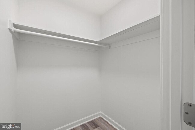 Building Photo - 8157 Community Dr
