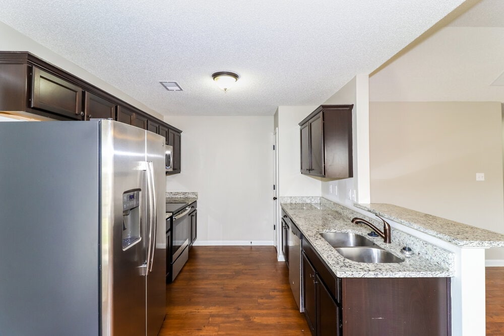 Building Photo - 1075 Carib Loop W