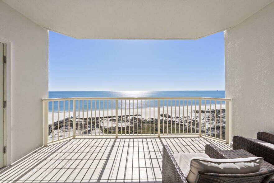 Building Photo - 527 Beach Club Trail