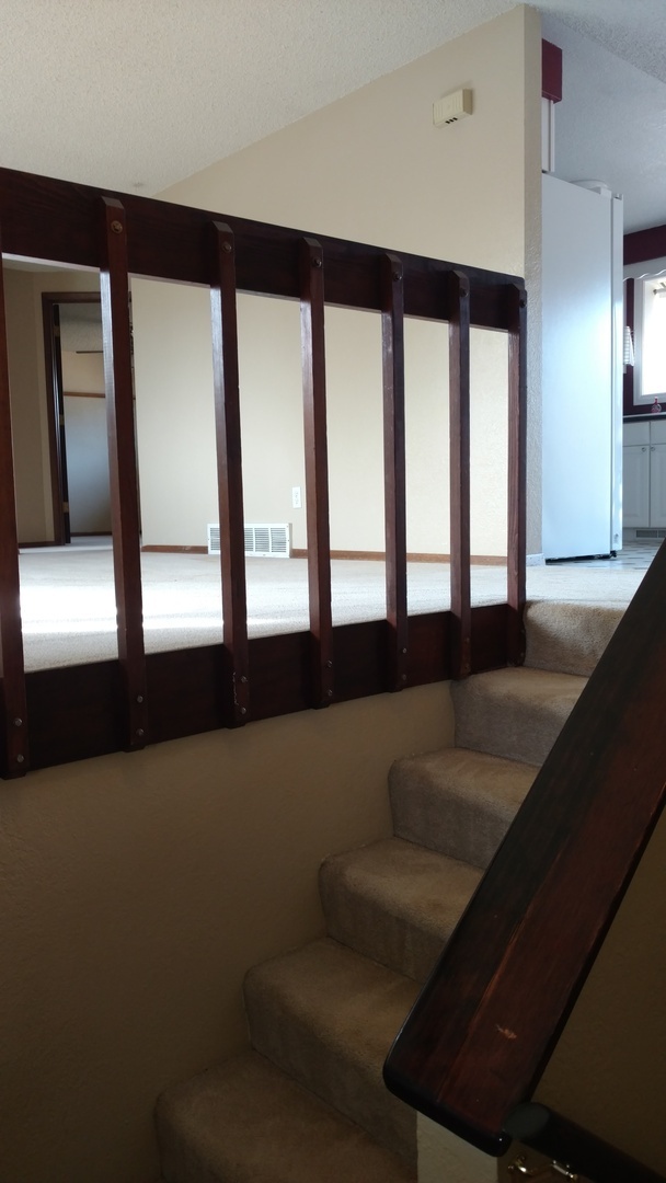 Building Photo - Large 3 Bedroom, 2 Bathroom Home in the Th...