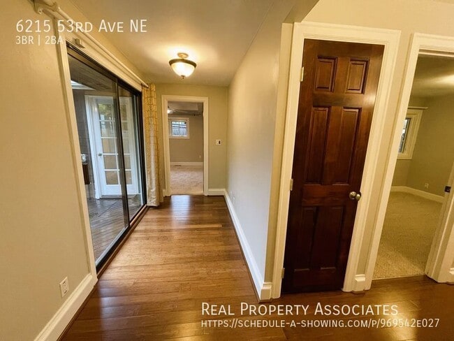 Building Photo - 6215 53rd Ave NE