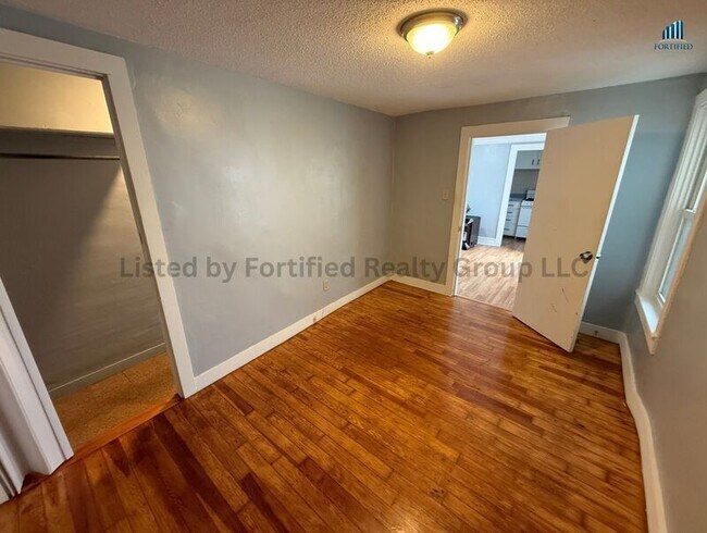 Building Photo - 795 N Underwood St