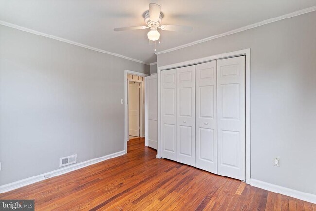 Building Photo - 4023 Poplar St