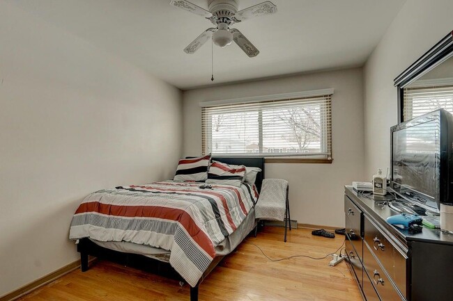 Building Photo - 1531 N 116th St