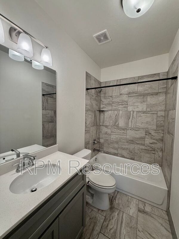 Building Photo - 3613 Shutter Ridge Dr