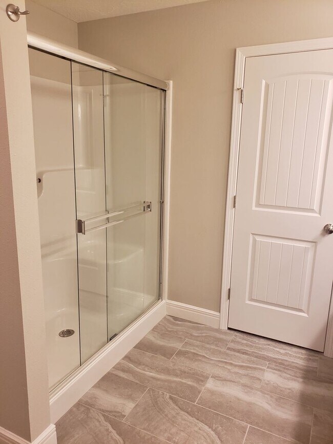 Building Photo - Wild Horse Luxury,  Newer,  4 Bed Room, 3 Car Garage